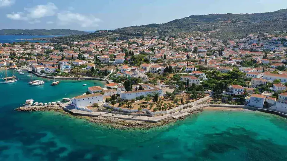 Spetses Island Attractions, Travel & Hotel Guide