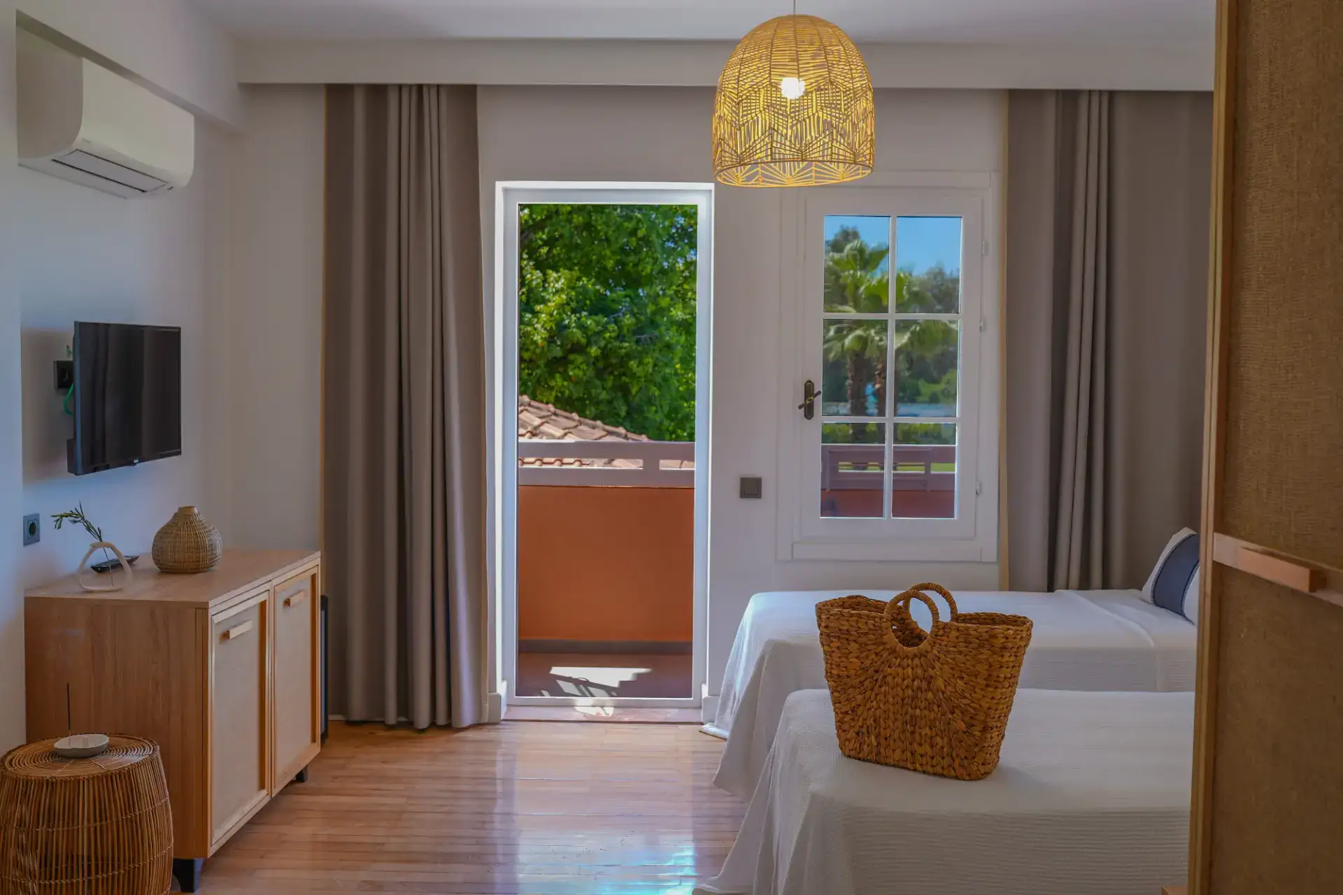 Family Suite - Duplex |Pool, Garden View and Balcony up to 5 guests