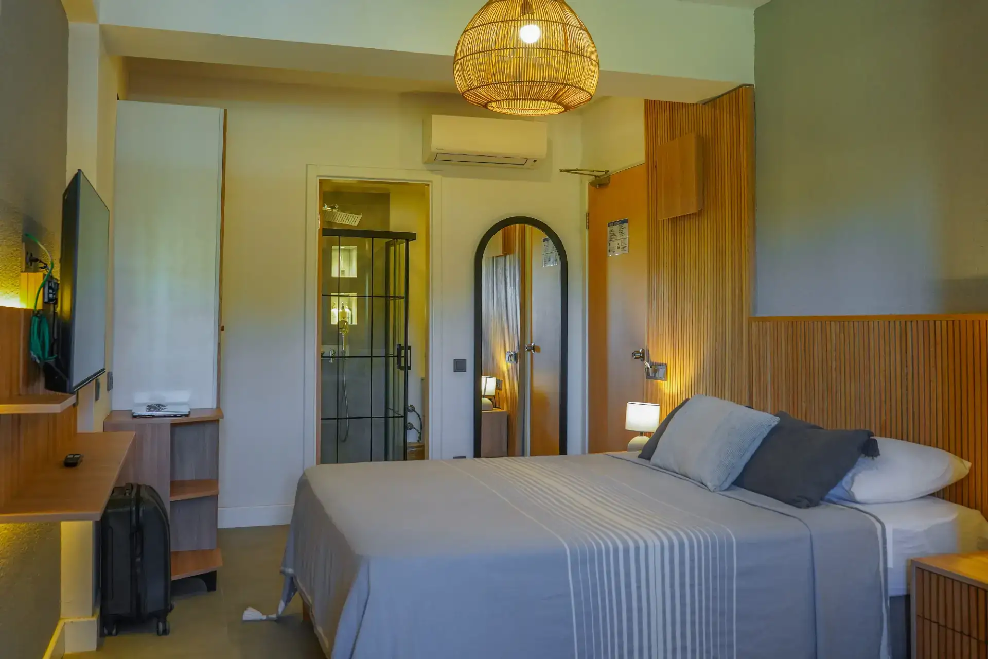 Deluxe Room | Pool, Garden View and Balcony