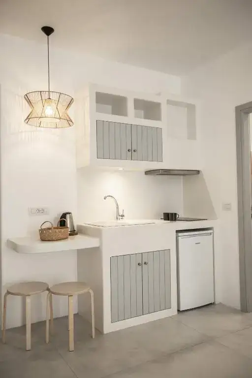 One Bedroom Apartment